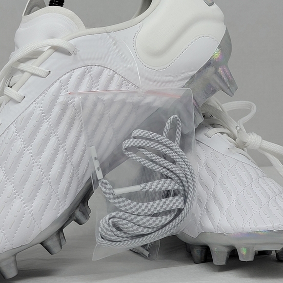 Under Armour Magnetico Elite 3 FG Soccer Cleats Mens Sz 7 White 3026740-101 New